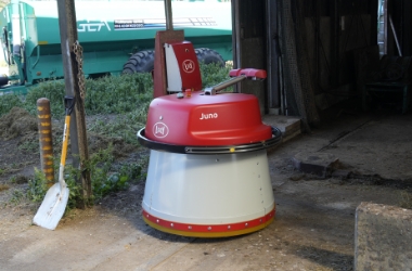 自動エサ寄せロボット